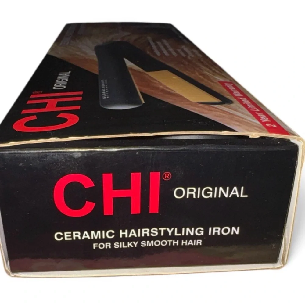 CHI Ceramic Hairstyling Iron - Picture 3 of 4